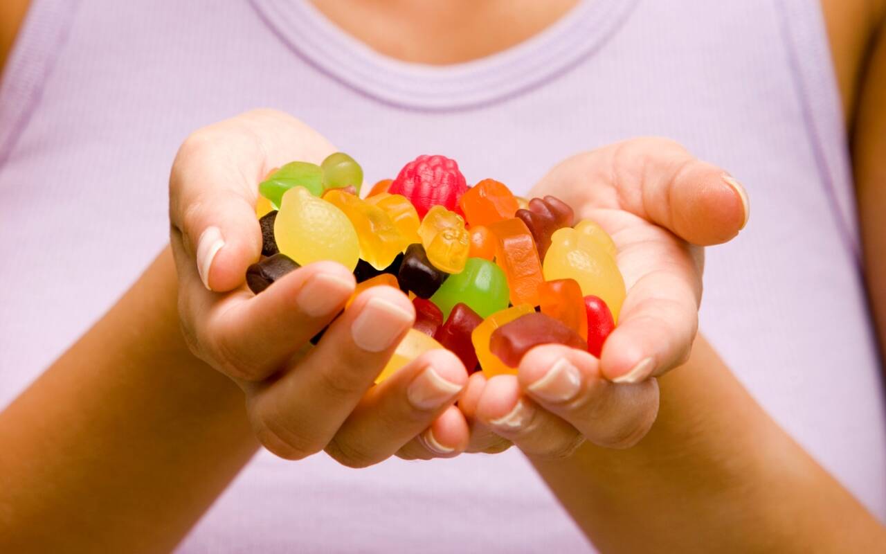 The Benefits and Drawbacks of Consuming Cannabis THC Edibles