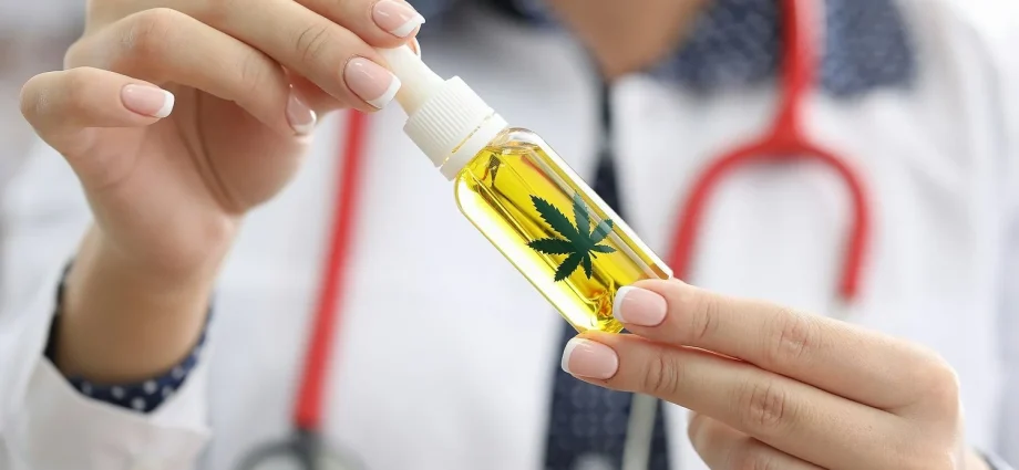 What Should You Know About the Different Methods of Consuming CBD Oil?