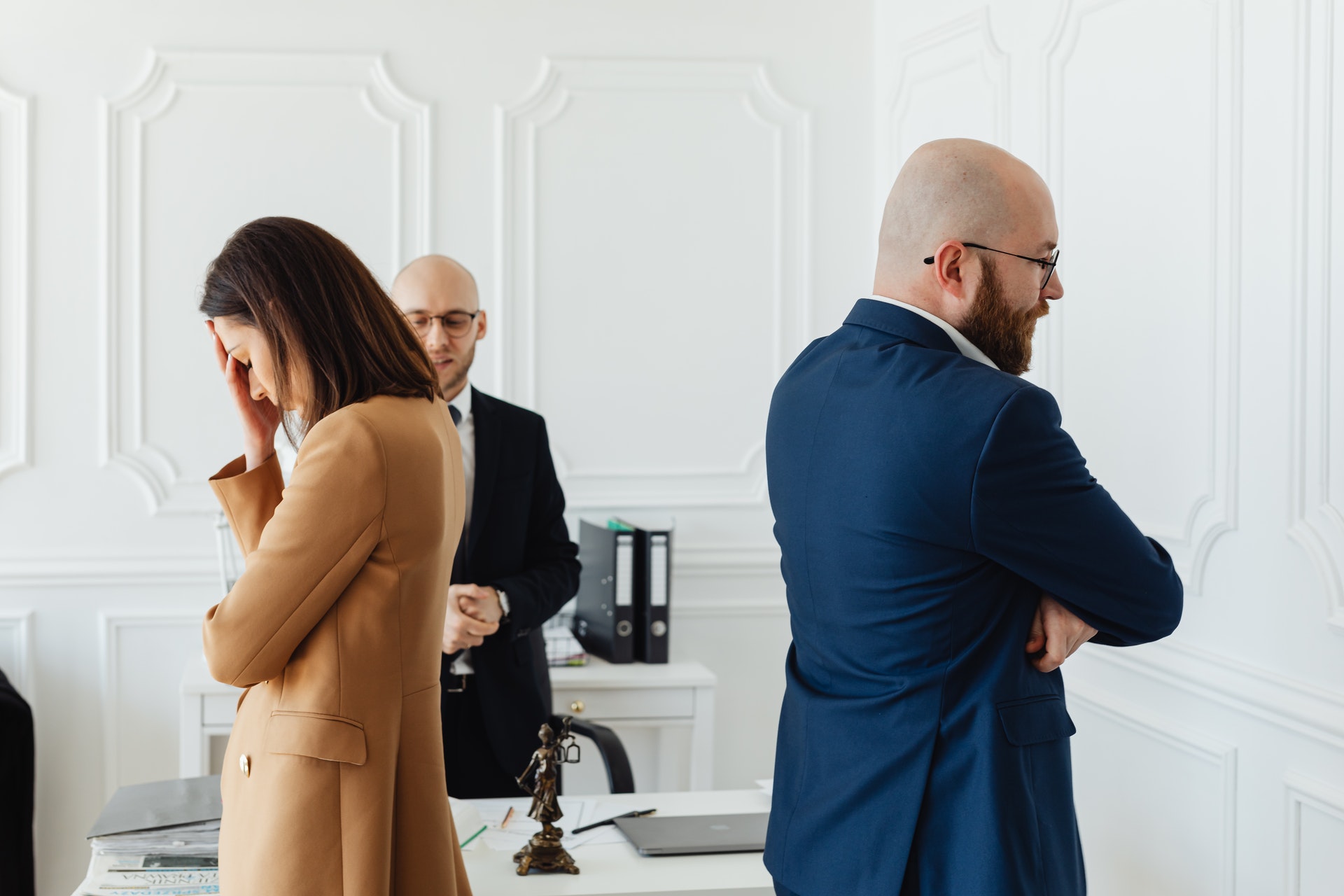 How Divorce Solicitors in Guildford Can Simplify the Legal Process