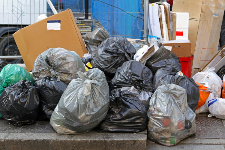 How Junk Removal Helps Simplify Estate Clearances and Family Relocations