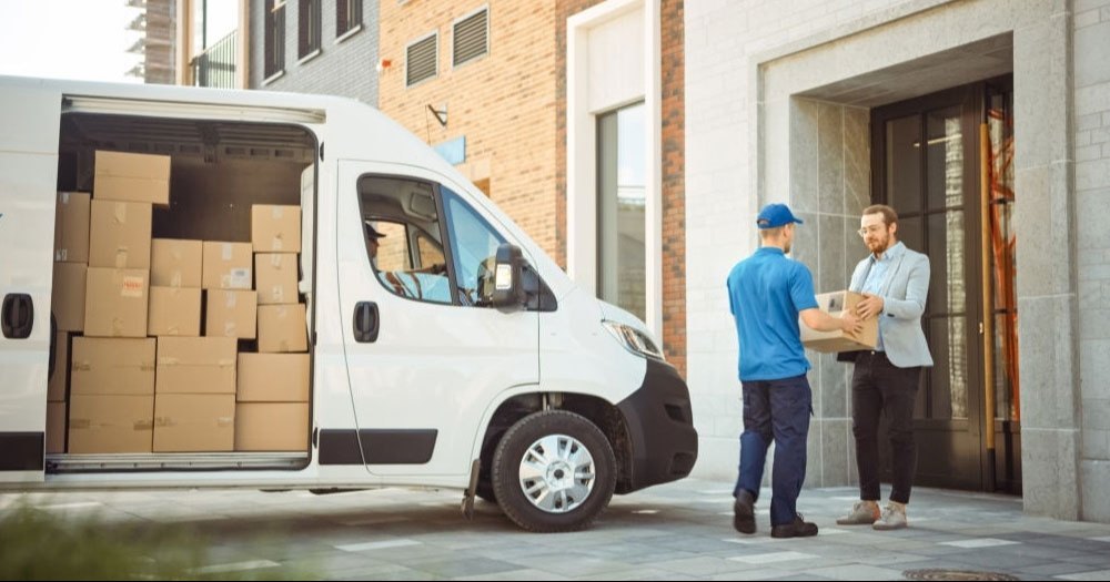 Benefits of Using a Professional Shipping Service